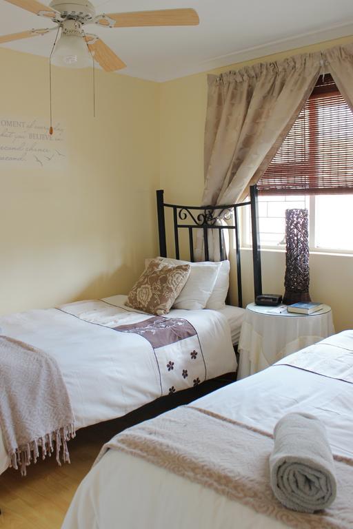 Smithland Guest Apartments Cape Town Bellville Esterno foto
