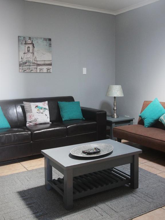 Smithland Guest Apartments Cape Town Bellville Esterno foto