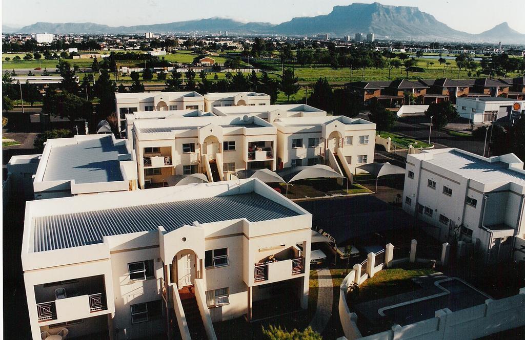 Smithland Guest Apartments Cape Town Bellville Esterno foto