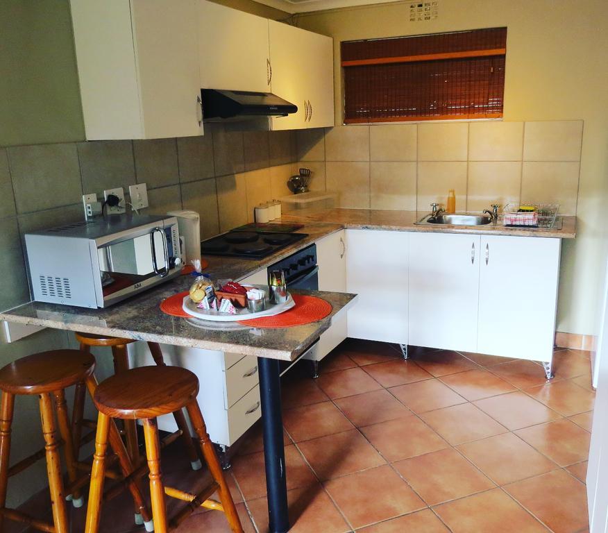 Smithland Guest Apartments Cape Town Bellville Esterno foto