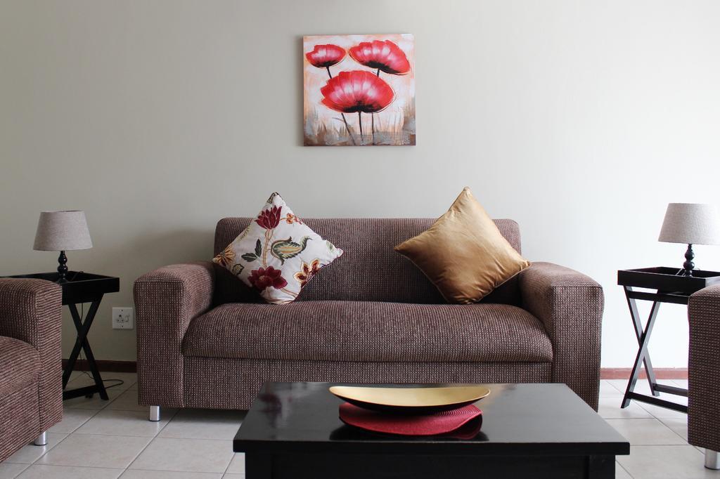Smithland Guest Apartments Cape Town Bellville Esterno foto