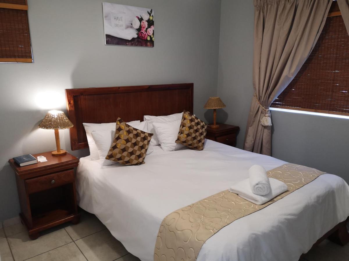 Smithland Guest Apartments Cape Town Bellville Esterno foto